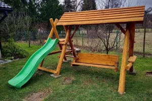 Huśtawka ogrodowa z bali - Realizacja 1 OczkoMeble